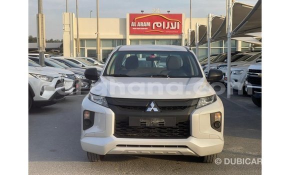 Ra Imported Mitsubishi L200 funfun Ọkọ̀ in Import - Dubai ni Ashanti Ra Imported Mitsubishi L200 funfun Ọkọ̀ in Import - Dubai ni Ashanti