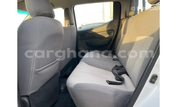 Ra Imported Mitsubishi L200 funfun Ọkọ̀ in Import - Dubai ni Ashanti Ra Imported Mitsubishi L200 funfun Ọkọ̀ in Import - Dubai ni Ashanti