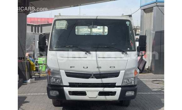 Sayi Imported Mitsubishi Carisma White Mota in Import - Dubai a Ashanti Sayi Imported Mitsubishi Carisma White Mota in Import - Dubai a Ashanti
