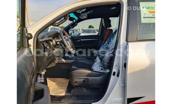 Buy Import Toyota Hilux White Car in Import - Dubai in Ashanti Buy Import Toyota Hilux White Car in Import - Dubai in Ashanti