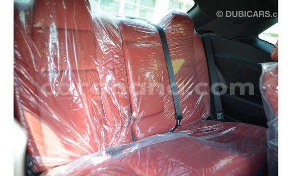 Ra Imported Dodge Challenger funfun Ọkọ̀ in Import - Dubai ni Ashanti Ra Imported Dodge Challenger funfun Ọkọ̀ in Import - Dubai ni Ashanti