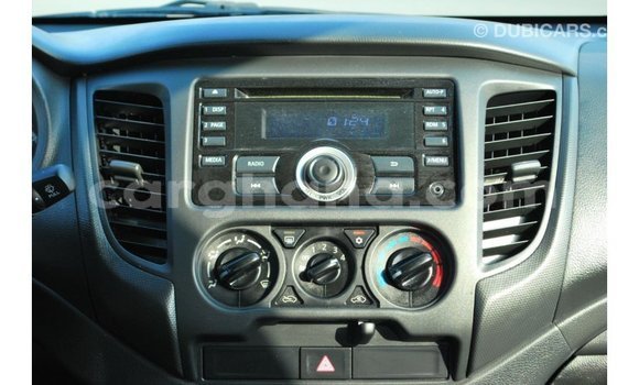 Ra Imported Mitsubishi L200 funfun Ọkọ̀ in Import - Dubai ni Ashanti Ra Imported Mitsubishi L200 funfun Ọkọ̀ in Import - Dubai ni Ashanti