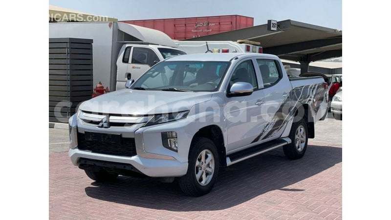 Big with watermark mitsubishi l200 ashanti import dubai 57208