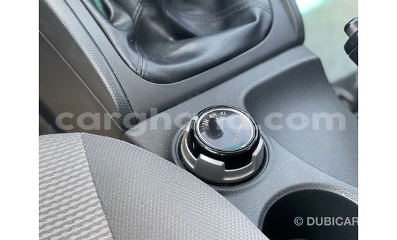 Sayi Imported Mitsubishi L200 White Mota in Import - Dubai a Ashanti Sayi Imported Mitsubishi L200 White Mota in Import - Dubai a Ashanti