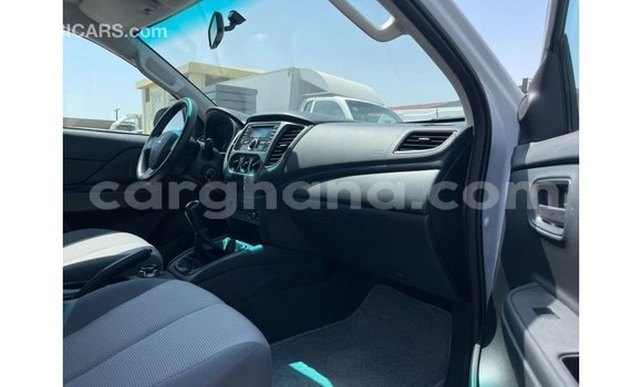 Sayi Imported Mitsubishi L200 White Mota in Import - Dubai a Ashanti Sayi Imported Mitsubishi L200 White Mota in Import - Dubai a Ashanti