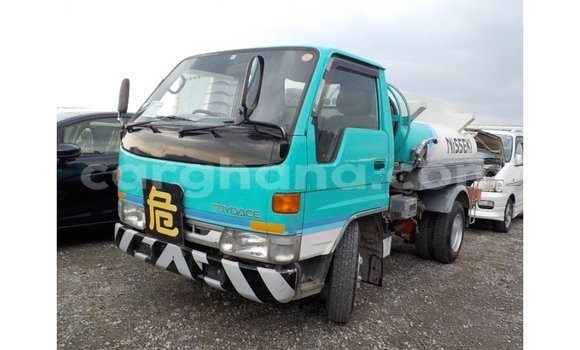 Buy Import Toyota 4Runner Green Car in Import - Dubai in Ashanti Buy Import Toyota 4Runner Green Car in Import - Dubai in Ashanti