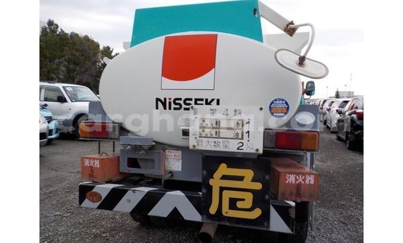 Buy Import Toyota 4Runner Green Car in Import - Dubai in Ashanti Buy Import Toyota 4Runner Green Car in Import - Dubai in Ashanti