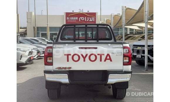 Ra Imported Toyota Hilux funfun Ọkọ̀ in Import - Dubai ni Ashanti Ra Imported Toyota Hilux funfun Ọkọ̀ in Import - Dubai ni Ashanti