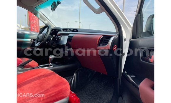 Ra Imported Toyota Hilux funfun Ọkọ̀ in Import - Dubai ni Ashanti Ra Imported Toyota Hilux funfun Ọkọ̀ in Import - Dubai ni Ashanti