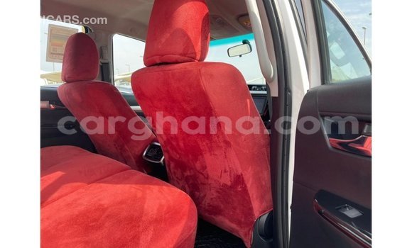 Ra Imported Toyota Hilux funfun Ọkọ̀ in Import - Dubai ni Ashanti Ra Imported Toyota Hilux funfun Ọkọ̀ in Import - Dubai ni Ashanti