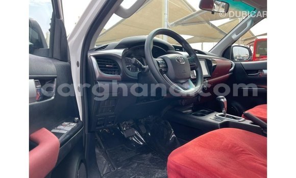 Ra Imported Toyota Hilux funfun Ọkọ̀ in Import - Dubai ni Ashanti Ra Imported Toyota Hilux funfun Ọkọ̀ in Import - Dubai ni Ashanti