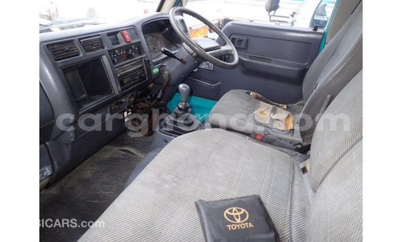 Buy Import Toyota 4Runner Green Car in Import - Dubai in Ashanti Buy Import Toyota 4Runner Green Car in Import - Dubai in Ashanti