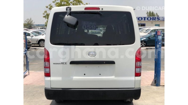 Big with watermark toyota hiace ashanti import dubai 10646