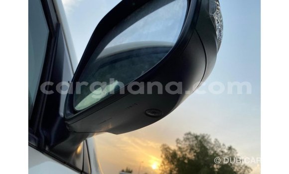 Ra Imported Toyota Land Cruiser funfun Ọkọ̀ in Import - Dubai ni Ashanti Ra Imported Toyota Land Cruiser funfun Ọkọ̀ in Import - Dubai ni Ashanti