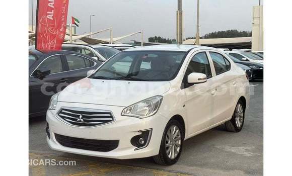 Ra Imported Mitsubishi Attrage funfun Ọkọ̀ in Import - Dubai ni Ashanti Ra Imported Mitsubishi Attrage funfun Ọkọ̀ in Import - Dubai ni Ashanti