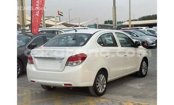 Ra Imported Mitsubishi Attrage funfun Ọkọ̀ in Import - Dubai ni Ashanti Ra Imported Mitsubishi Attrage funfun Ọkọ̀ in Import - Dubai ni Ashanti