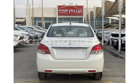 Ra Imported Mitsubishi Attrage funfun Ọkọ̀ in Import - Dubai ni Ashanti Ra Imported Mitsubishi Attrage funfun Ọkọ̀ in Import - Dubai ni Ashanti