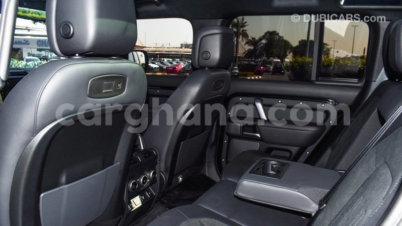 Big with watermark land rover defender ashanti import dubai 57231