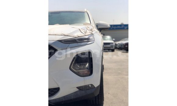 Buy Import Hyundai Santa Fe White Car in Import - Dubai in Ashanti Buy Import Hyundai Santa Fe White Car in Import - Dubai in Ashanti
