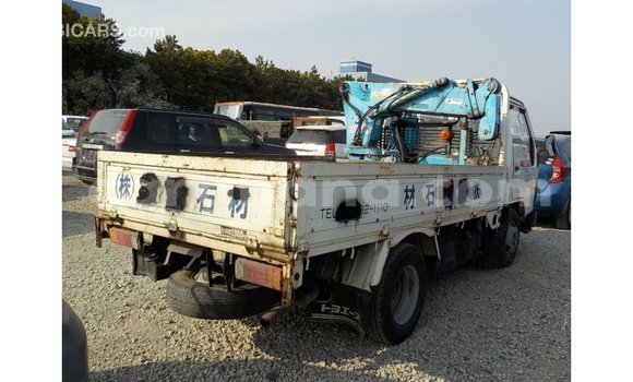 Buy Import Toyota Pickup White Car in Import - Dubai in Ashanti Buy Import Toyota Pickup White Car in Import - Dubai in Ashanti