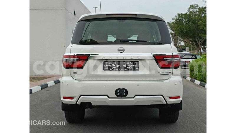 Big with watermark nissan patrol ashanti import dubai 57243