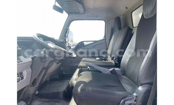 Buy Import Mitsubishi Carisma White Car in Import - Dubai in Ashanti Buy Import Mitsubishi Carisma White Car in Import - Dubai in Ashanti