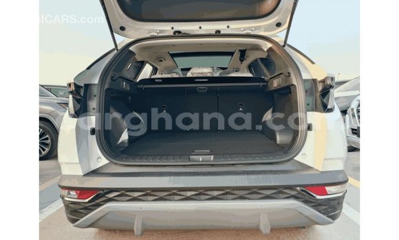 Buy Import Hyundai Tucson White Car in Import - Dubai in Ashanti Buy Import Hyundai Tucson White Car in Import - Dubai in Ashanti