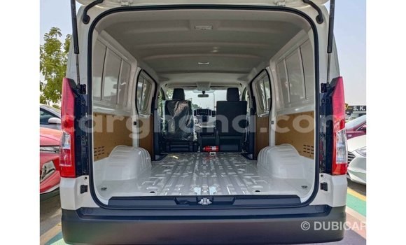 Ra Imported Toyota Hiace funfun Ọkọ̀ in Import - Dubai ni Ashanti Ra Imported Toyota Hiace funfun Ọkọ̀ in Import - Dubai ni Ashanti