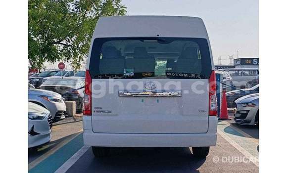 Ra Imported Toyota Hiace funfun Ọkọ̀ in Import - Dubai ni Ashanti Ra Imported Toyota Hiace funfun Ọkọ̀ in Import - Dubai ni Ashanti