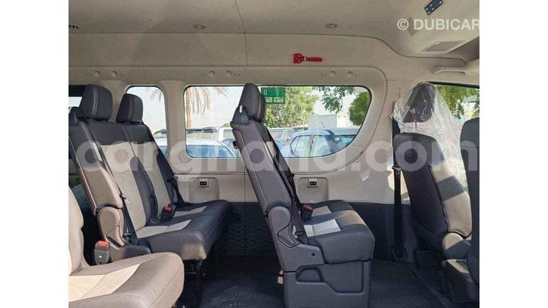 Big with watermark toyota hiace ashanti import dubai 57260