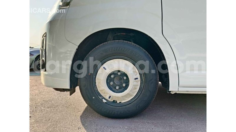 Big with watermark toyota hiace ashanti import dubai 57260