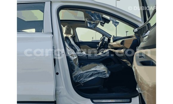 Buy Import Hyundai Santa Fe White Car in Import - Dubai in Ashanti Buy Import Hyundai Santa Fe White Car in Import - Dubai in Ashanti