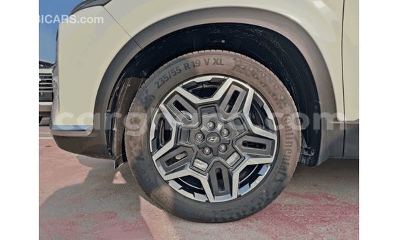 Buy Import Hyundai Santa Fe White Car in Import - Dubai in Ashanti Buy Import Hyundai Santa Fe White Car in Import - Dubai in Ashanti