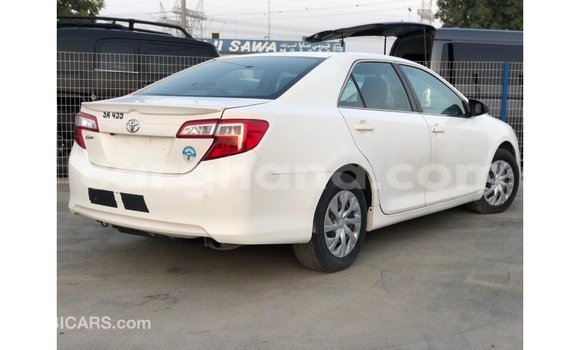 Ra Imported Toyota Camry funfun Ọkọ̀ in Import - Dubai ni Ashanti Ra Imported Toyota Camry funfun Ọkọ̀ in Import - Dubai ni Ashanti