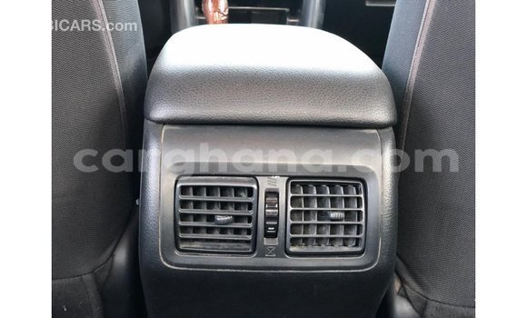 Ra Imported Toyota Camry funfun Ọkọ̀ in Import - Dubai ni Ashanti Ra Imported Toyota Camry funfun Ọkọ̀ in Import - Dubai ni Ashanti