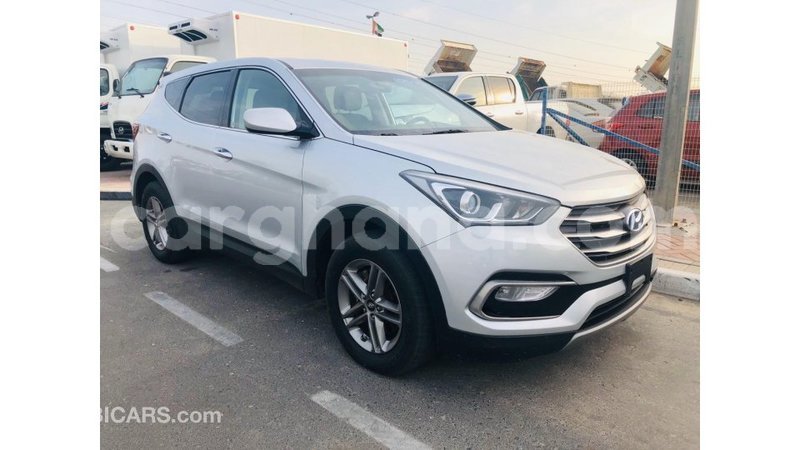 Big with watermark hyundai santa fe ashanti import dubai 10671