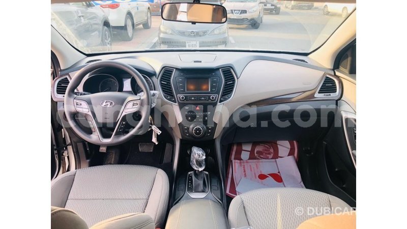 Big with watermark hyundai santa fe ashanti import dubai 10671