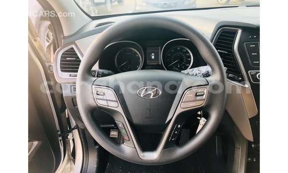 Ra Imported Hyundai Santa Fe Miiran Ọkọ̀ in Import - Dubai ni Ashanti Ra Imported Hyundai Santa Fe Miiran Ọkọ̀ in Import - Dubai ni Ashanti