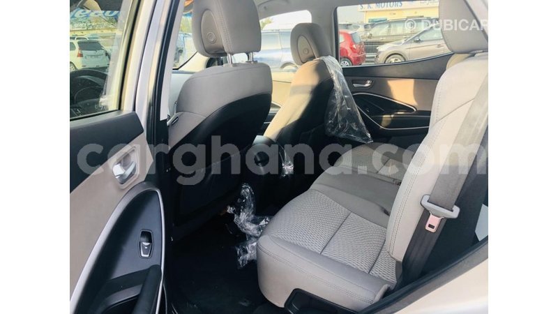 Big with watermark hyundai santa fe ashanti import dubai 10671