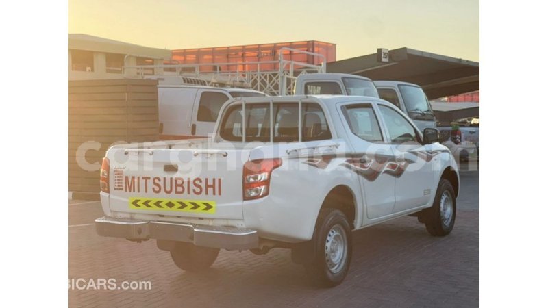 Big with watermark mitsubishi l200 ashanti import dubai 57264