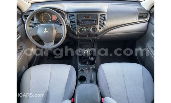 Ra Imported Mitsubishi L200 funfun Ọkọ̀ in Import - Dubai ni Ashanti Ra Imported Mitsubishi L200 funfun Ọkọ̀ in Import - Dubai ni Ashanti