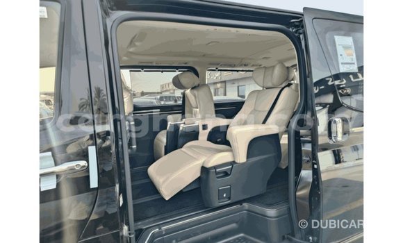 Buy Import Toyota Granvia Black Car in Import - Dubai in Ashanti Buy Import Toyota Granvia Black Car in Import - Dubai in Ashanti