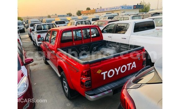 Ra Imported Toyota Hilux Red Ọkọ̀ in Import - Dubai ni Ashanti Ra Imported Toyota Hilux Red Ọkọ̀ in Import - Dubai ni Ashanti
