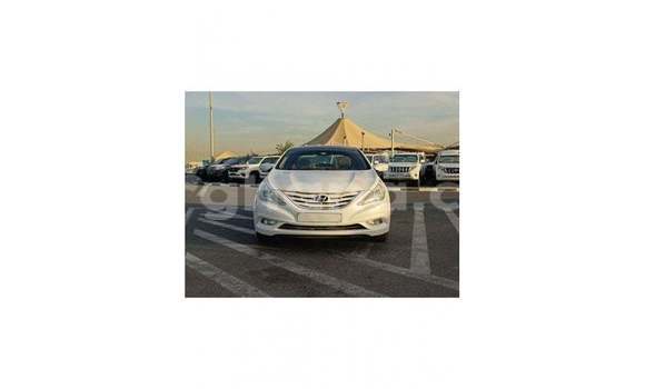 Buy Import Hyundai Sonata White Car in Import - Dubai in Ashanti Buy Import Hyundai Sonata White Car in Import - Dubai in Ashanti