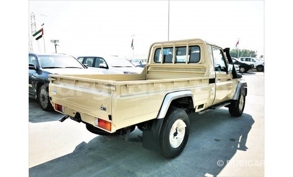 Ra Imported Toyota Land Cruiser Alagara Ọkọ̀ in Import - Dubai ni Ashanti Ra Imported Toyota Land Cruiser Alagara Ọkọ̀ in Import - Dubai ni Ashanti