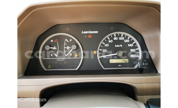 Ra Imported Toyota Land Cruiser Alagara Ọkọ̀ in Import - Dubai ni Ashanti Ra Imported Toyota Land Cruiser Alagara Ọkọ̀ in Import - Dubai ni Ashanti