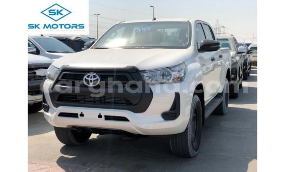 Buy Import Toyota Hilux White Car in Import - Dubai in Ashanti Buy Import Toyota Hilux White Car in Import - Dubai in Ashanti