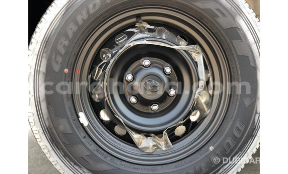 Buy Import Toyota Hilux White Car in Import - Dubai in Ashanti Buy Import Toyota Hilux White Car in Import - Dubai in Ashanti