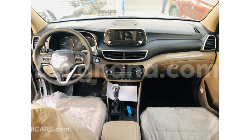 Big with watermark hyundai tucson ashanti import dubai 10693