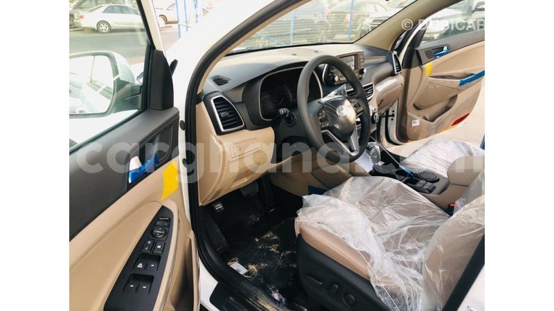 Big with watermark hyundai tucson ashanti import dubai 10693